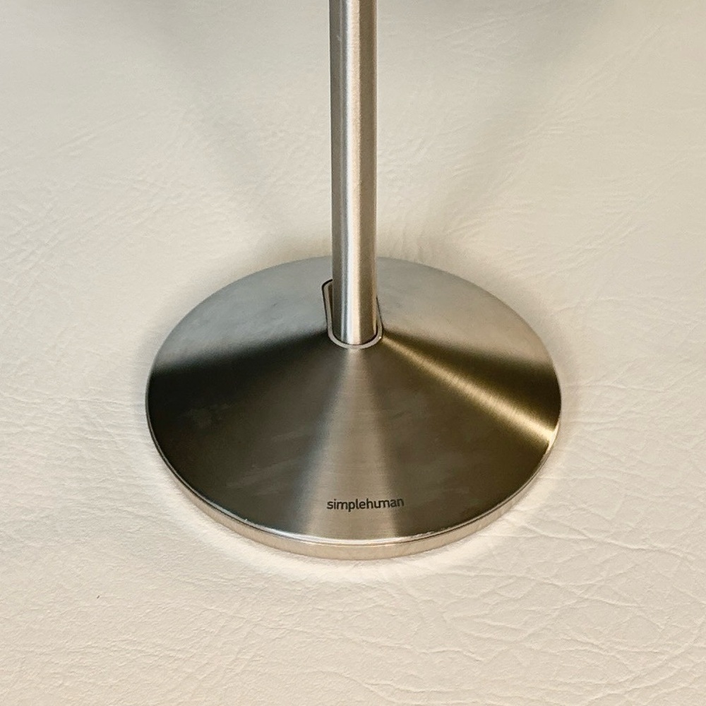 Simplehuman | Silver LED Vanity Mirror - Picture 4 of 5